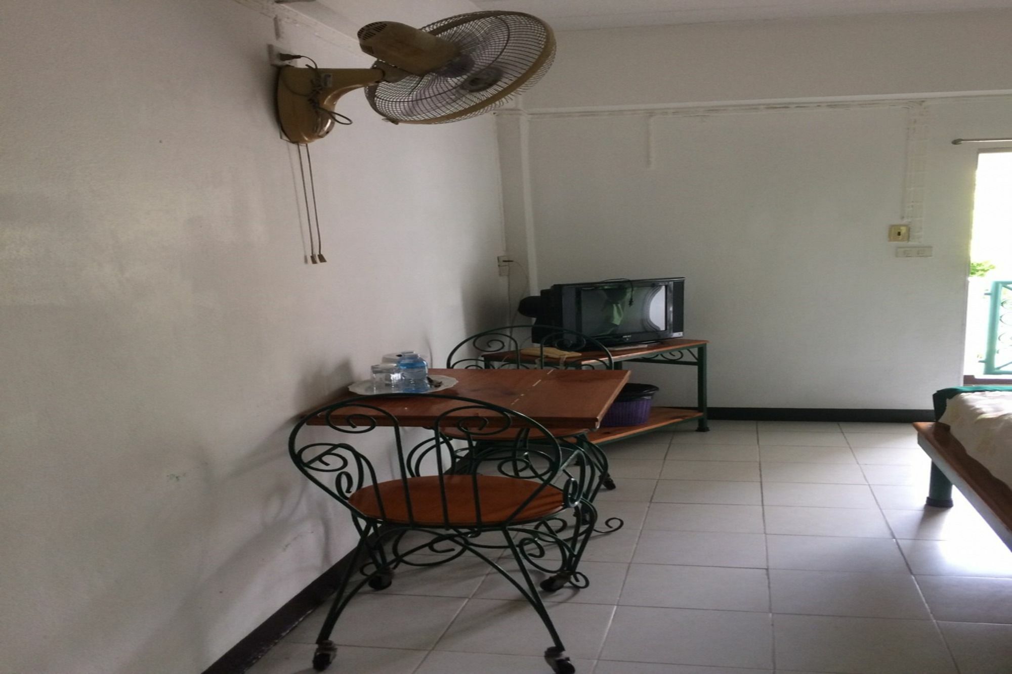 Baan Khun Mae Apartment Bangkok Exterior photo